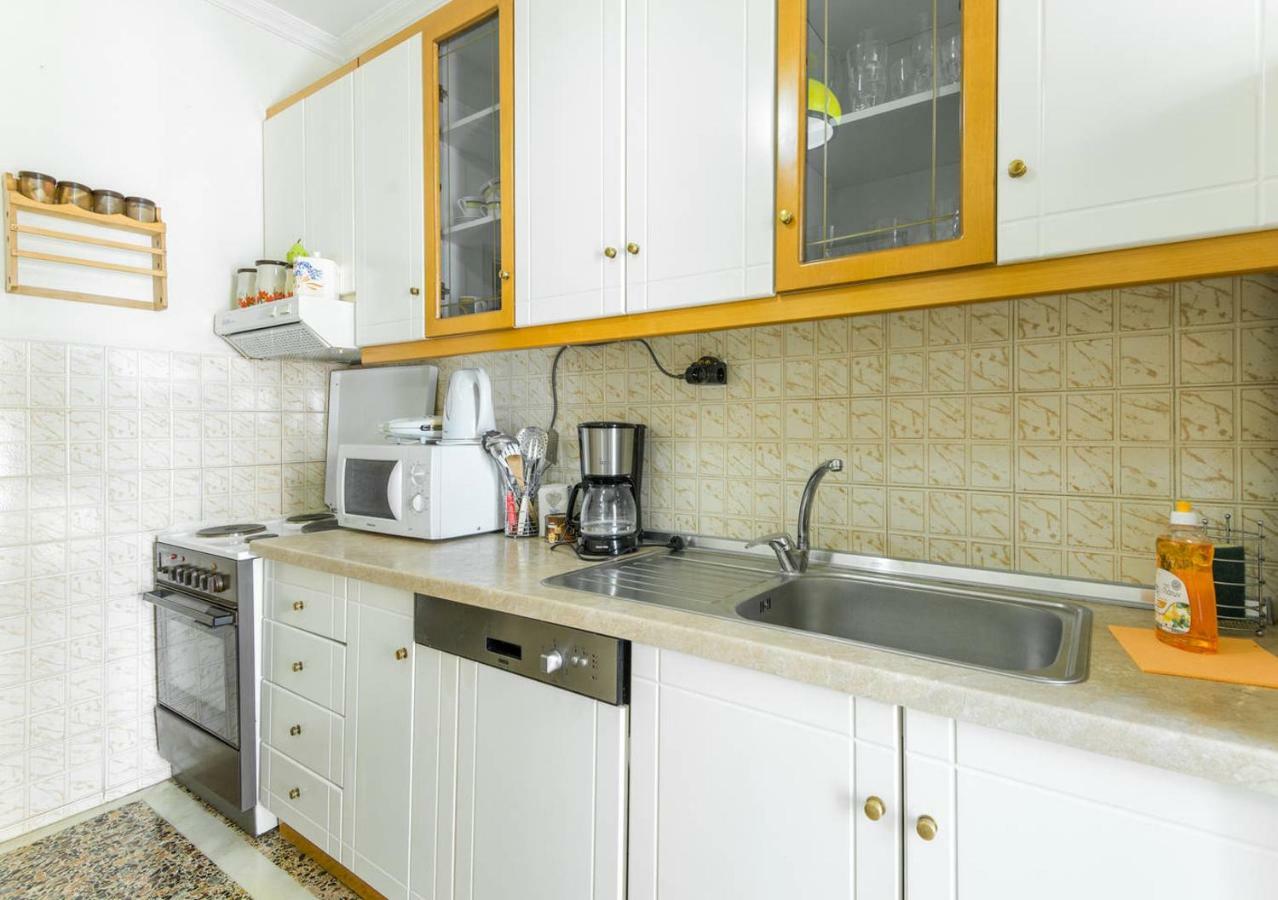 Cozy And Bright Apartment In The Heart Of The City Thessaloniki Exterior photo