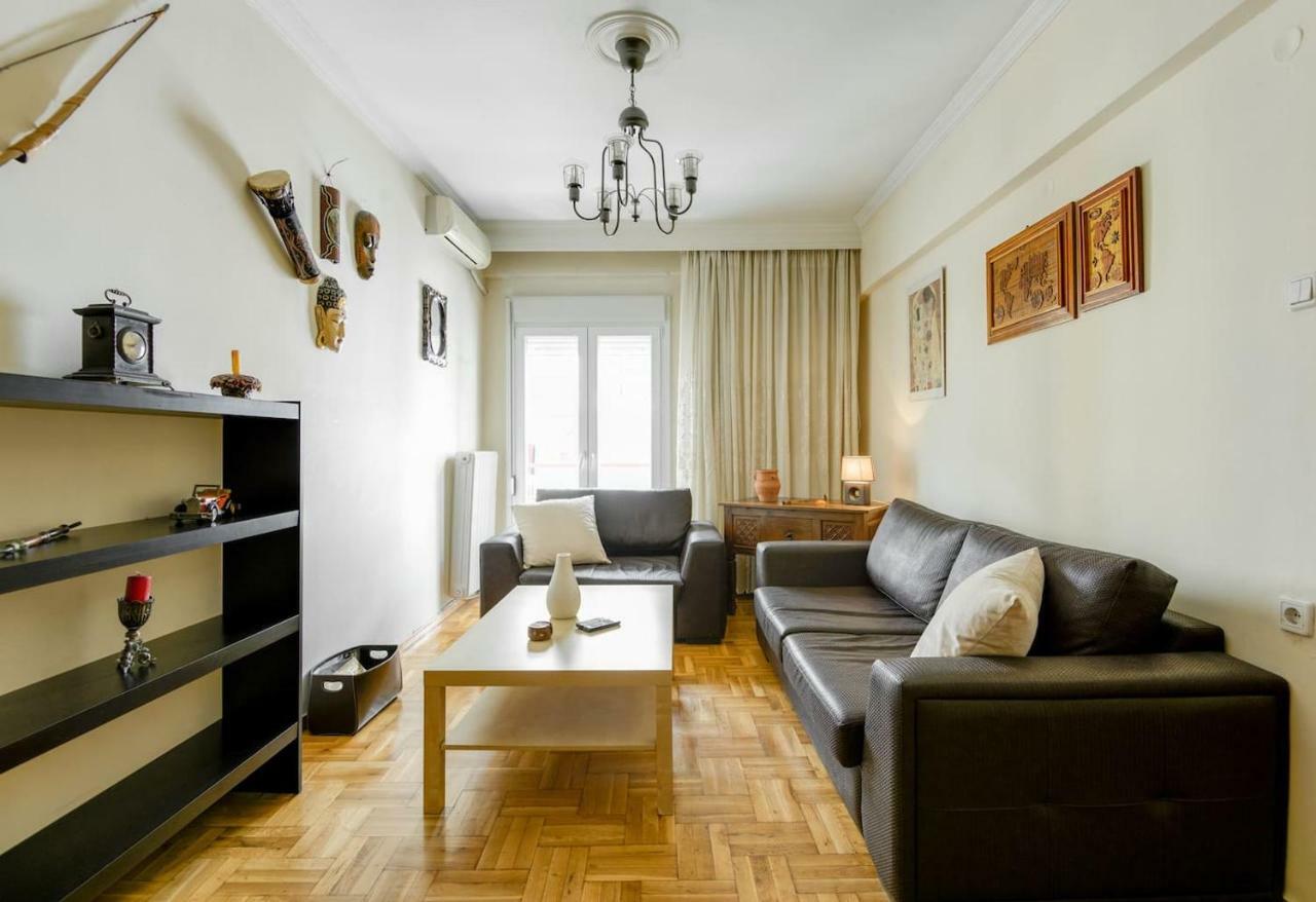 Cozy And Bright Apartment In The Heart Of The City Thessaloniki Exterior photo